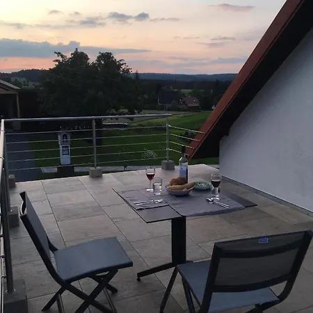 Dachgiebeloase Apartment *